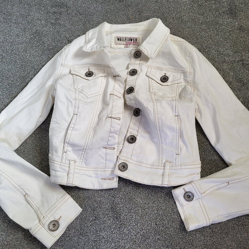 WallFlower White Jean Jacket Size M Tan Thread Button Front